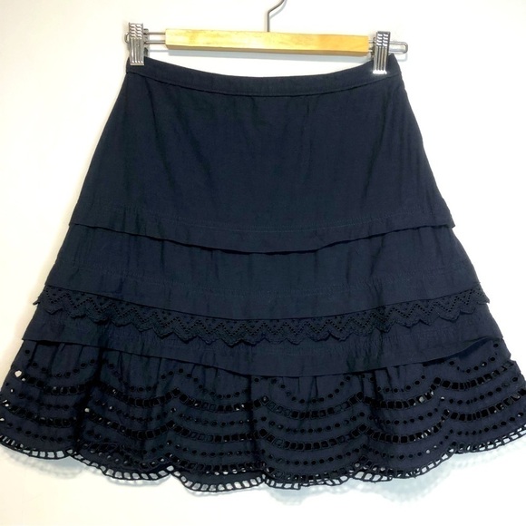 Club Monaco Navy Cotton Lace Layered Skirt, size 0 - Picture 1 of 9